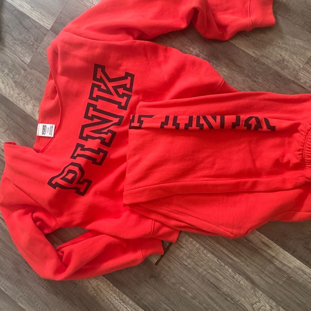 PINK Victoria's Secret Bright Red Set